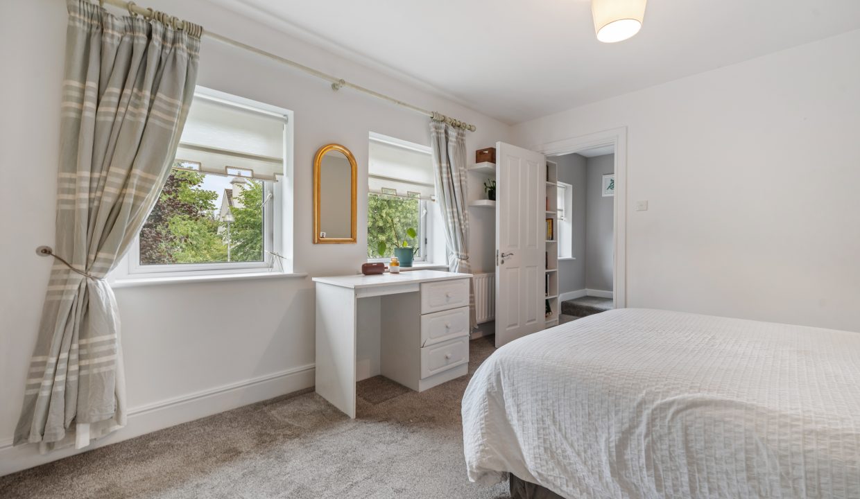 26 Waltham Abbey - interior-25