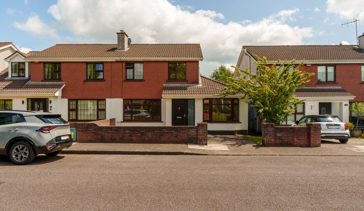 33 Willowbank - exterior-1