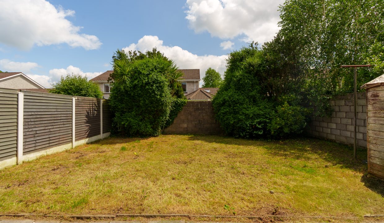 33 Willowbank - exterior-6