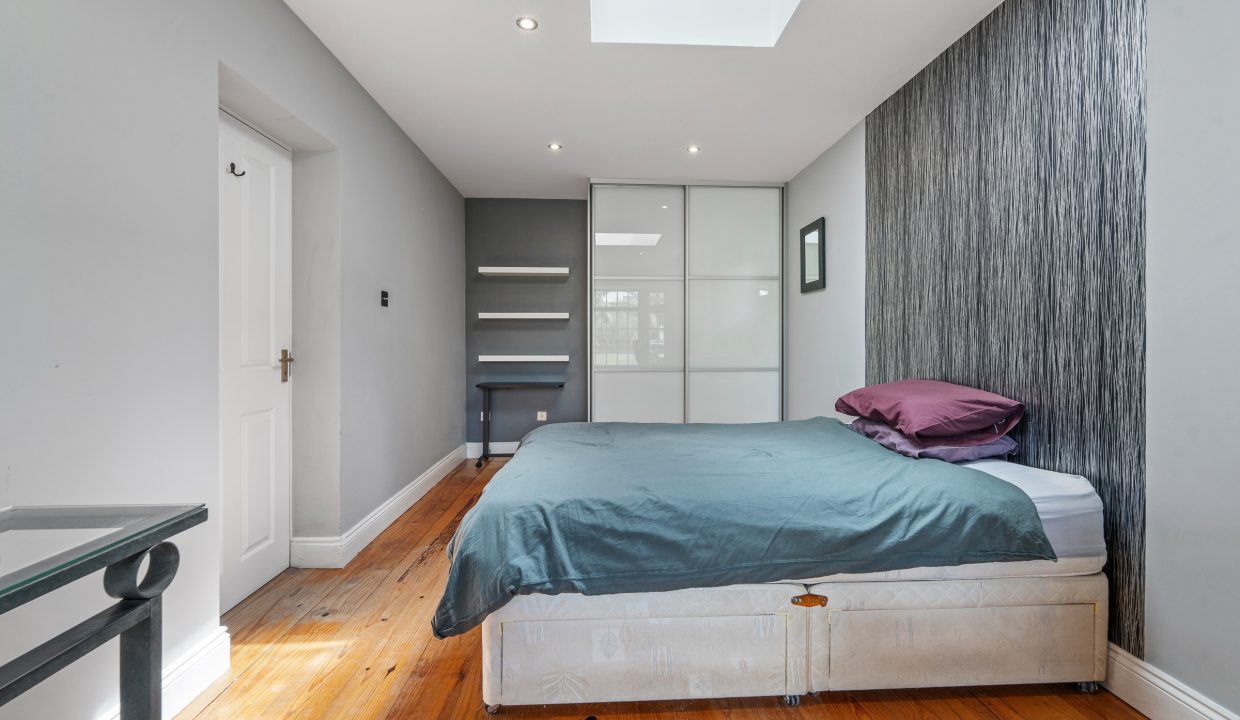 33 Willowbank - interior-7