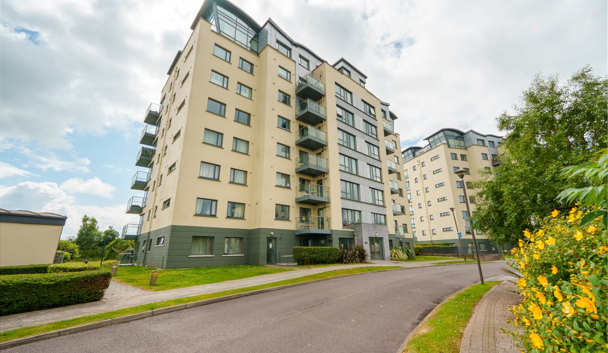 514 The Heron - exterior-2