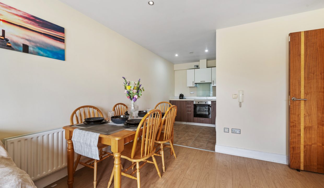 624 The Kingfisher - interior-4