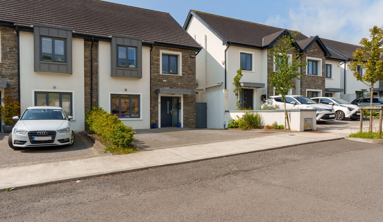 88 Blossom Hill - exterior-2
