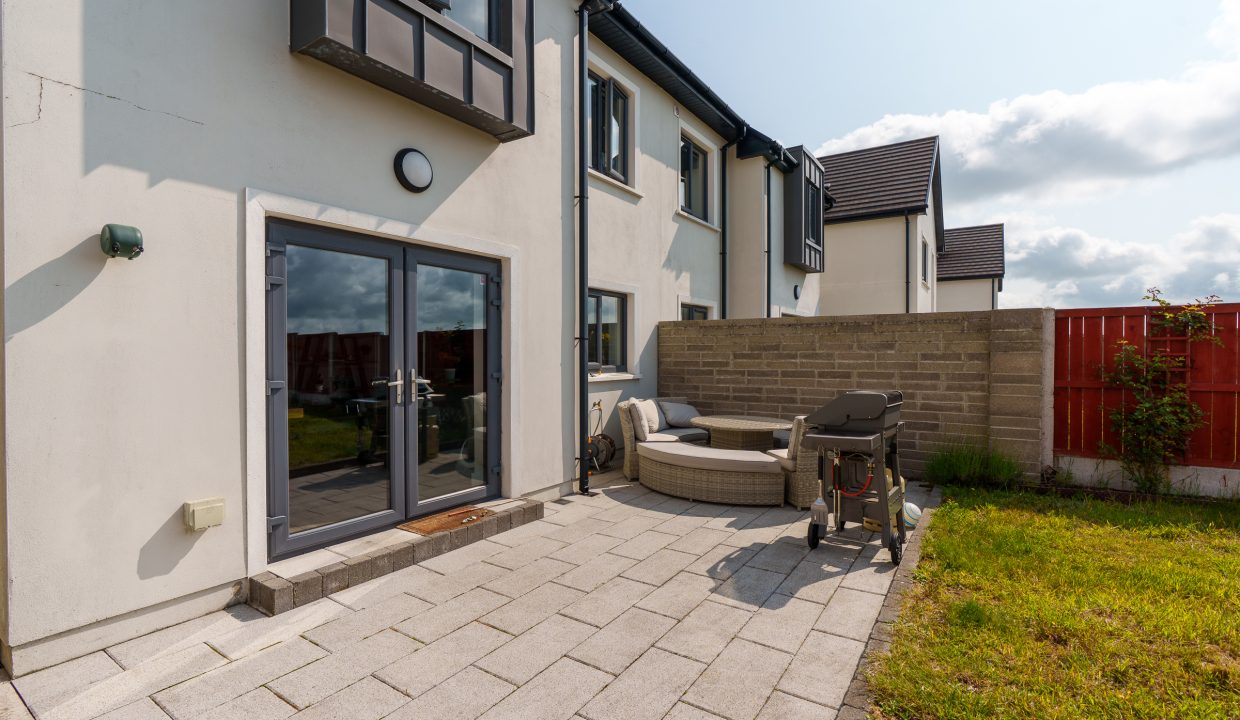 88 Blossom Hill - exterior-7