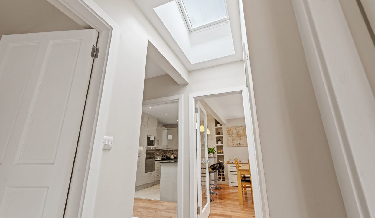 Belfort, Colmcille Avenue - interior-12