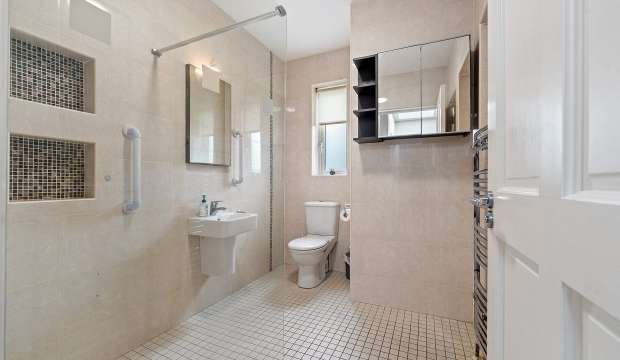 Belfort, Colmcille Avenue - interior-13