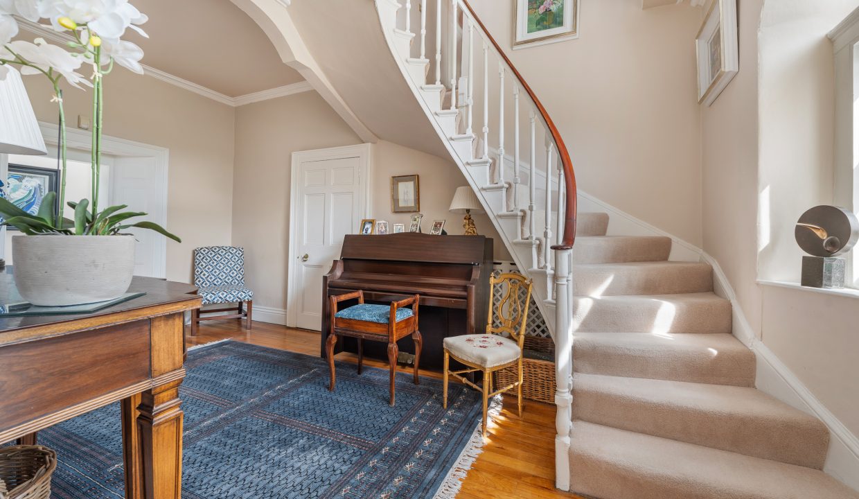 Woodview House - interior-2