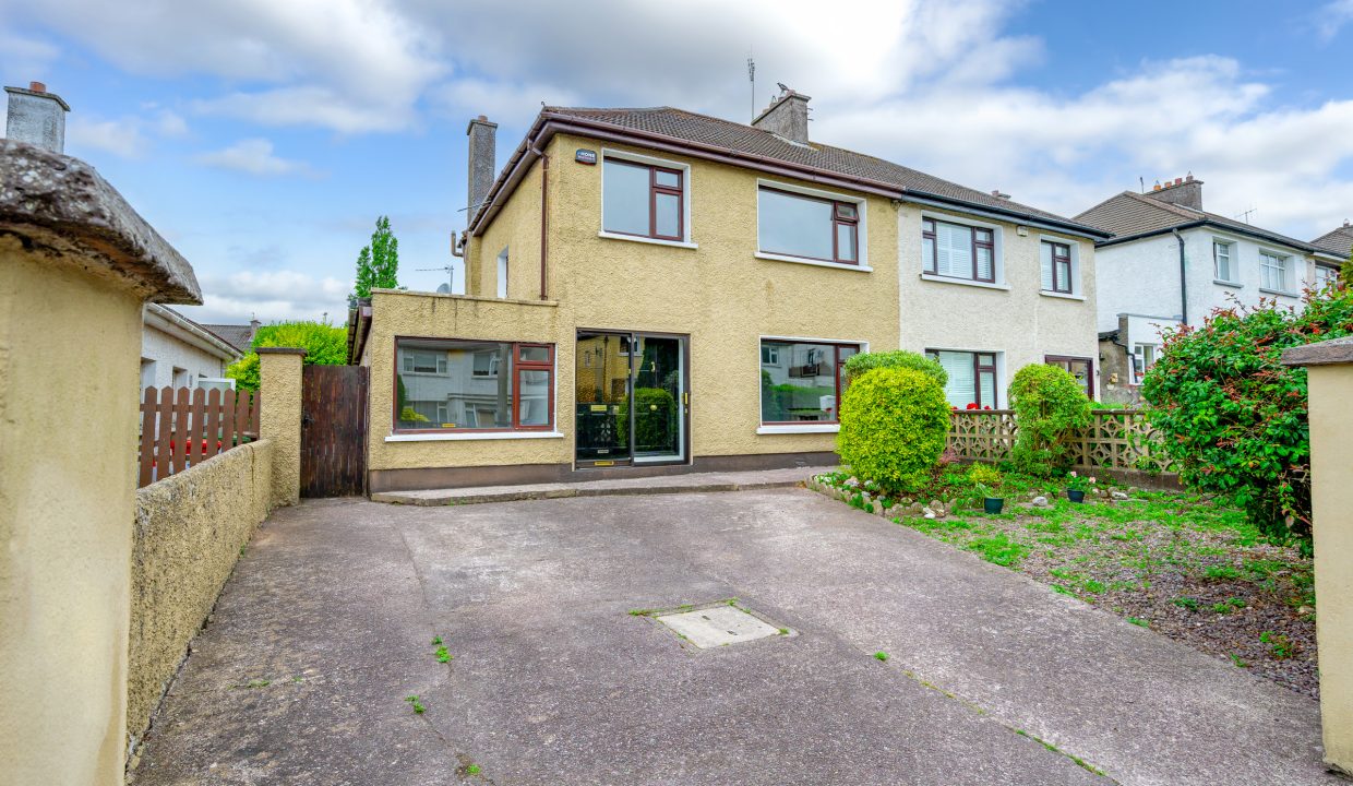 06.30 23 Summerstown Drive, Glasheen, Cork - ERA - H-Pix WEB 01