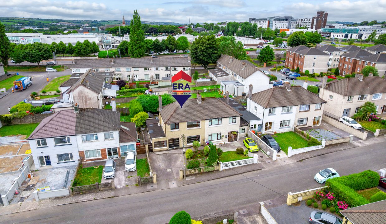 06.30 23 Summerstown Drive, Glasheen, Cork - ERA - H-Pix WEB 09