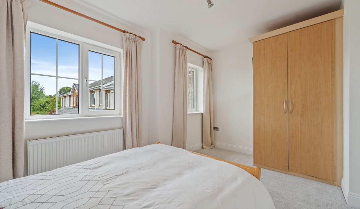 11 The Courtyard - interior-13