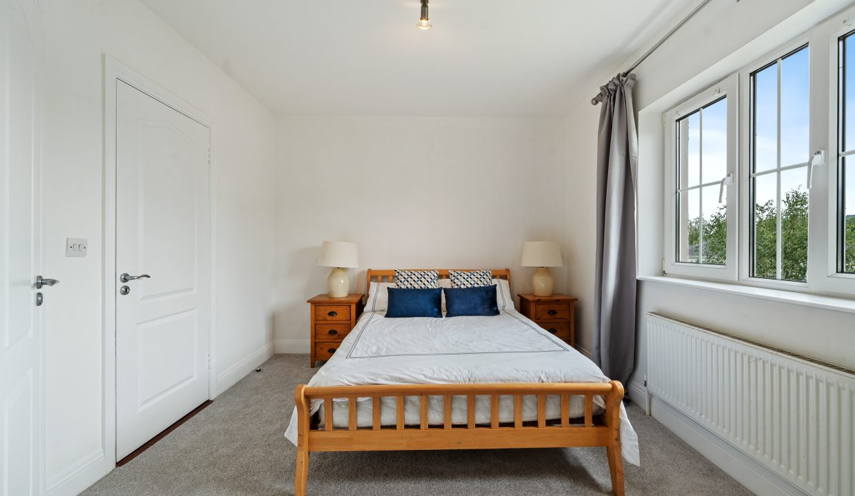 11 The Courtyard - interior-16