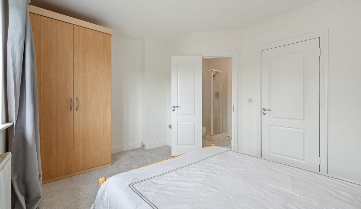 11 The Courtyard - interior-17