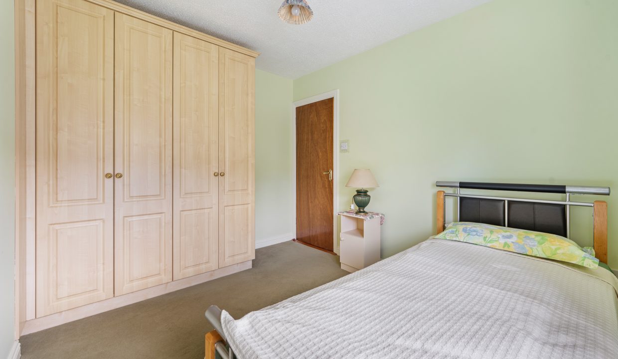 13 The Willows - interior-19