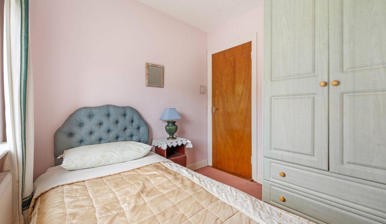 13 The Willows - interior-22