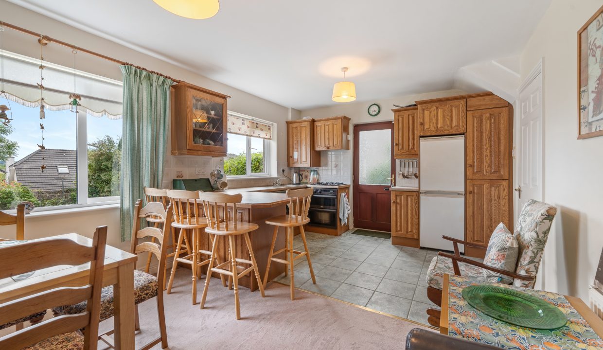 13 The Willows - interior-7