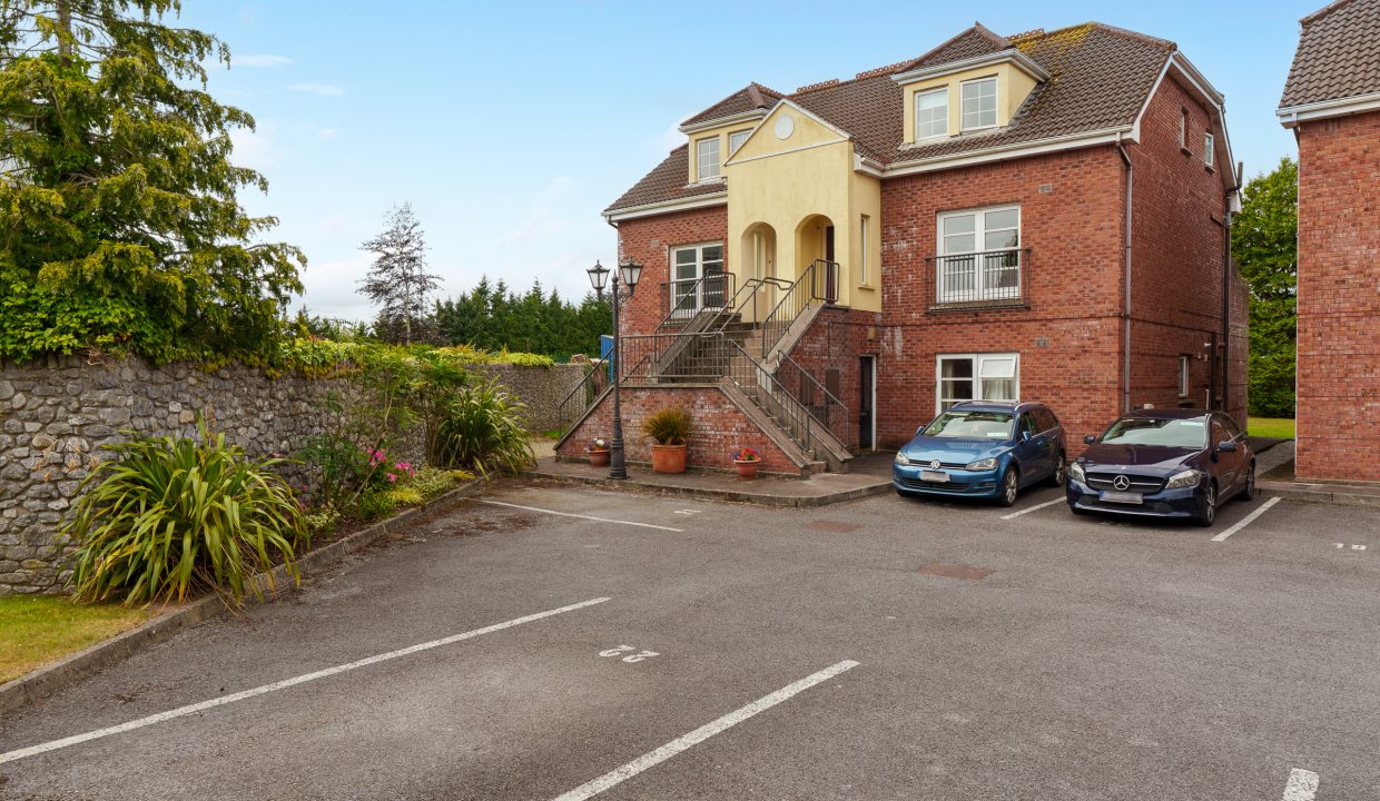 24 Summerville - exterior-4