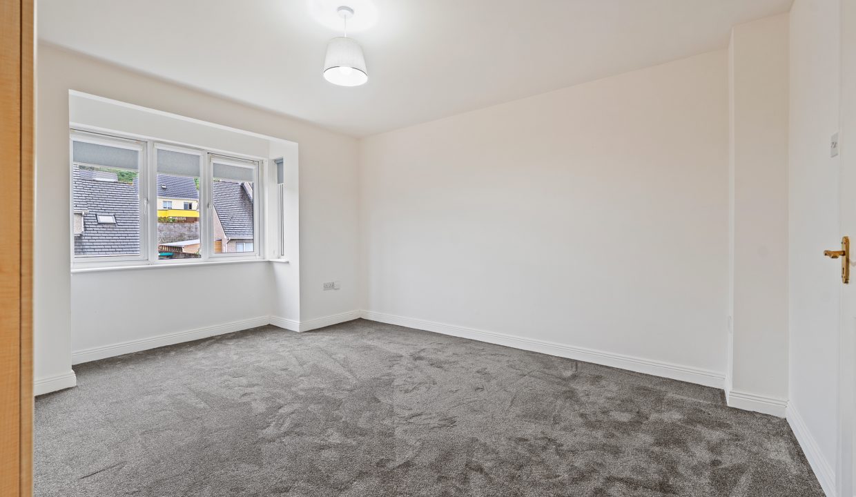 3 The Brambles - interior-17