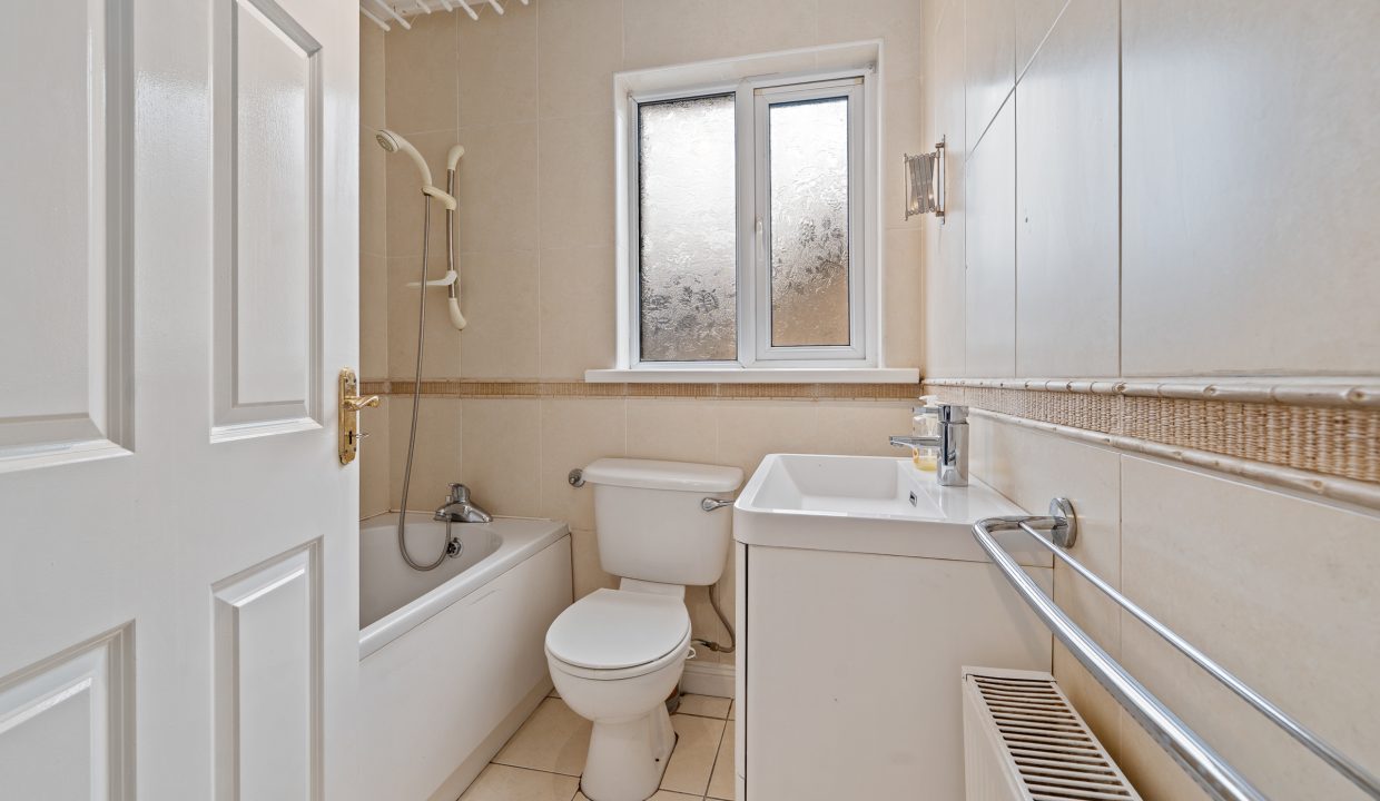 3 The Brambles - interior-26