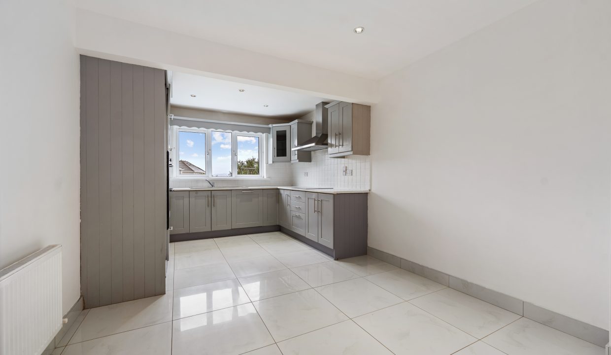 3 The Brambles - interior-8