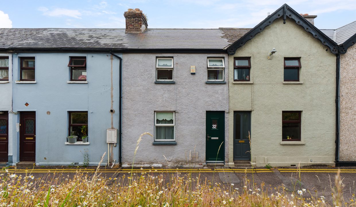 32 Sarsfield_s Terrace - exterior-4