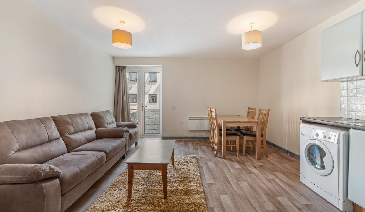 5 Glen Hall - interior-10