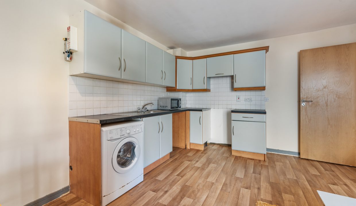 5 Glen Hall - interior-12