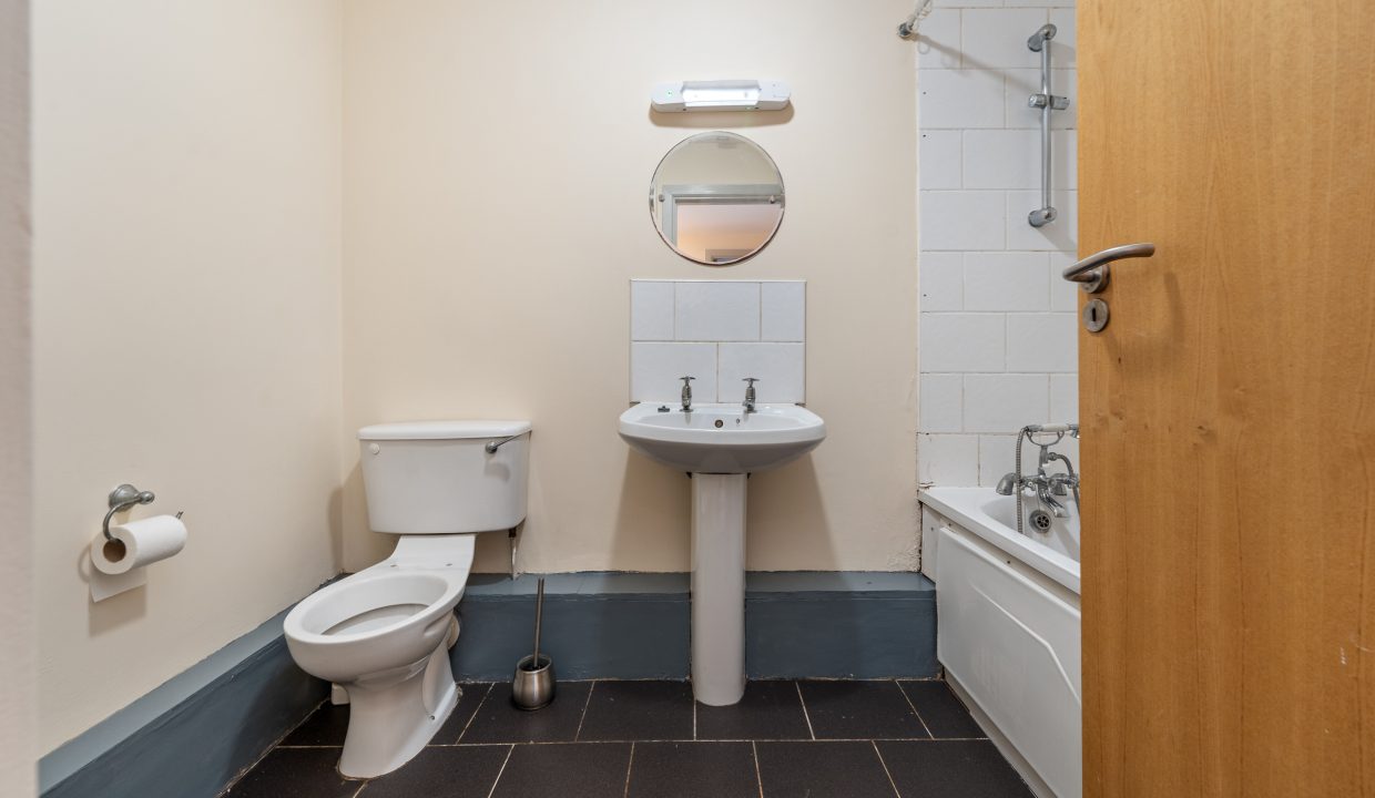 5 Glen Hall - interior-7