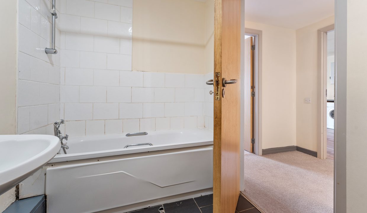 5 Glen Hall - interior-8