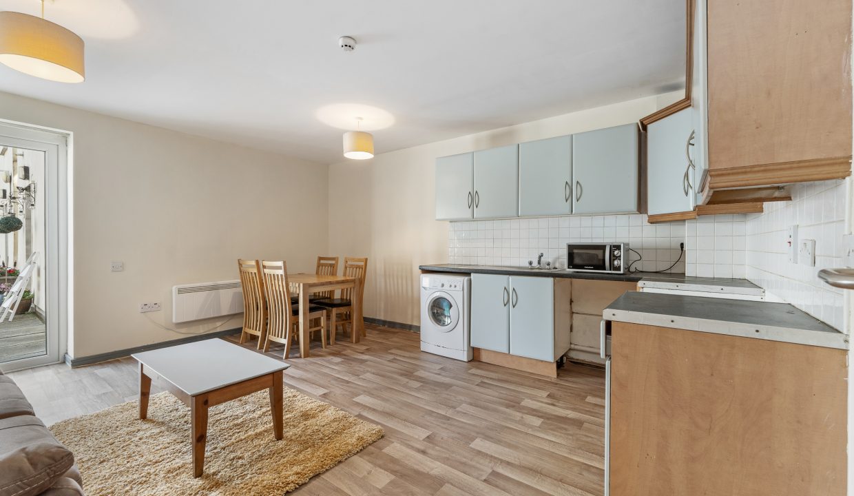 5 Glen Hall - interior-9