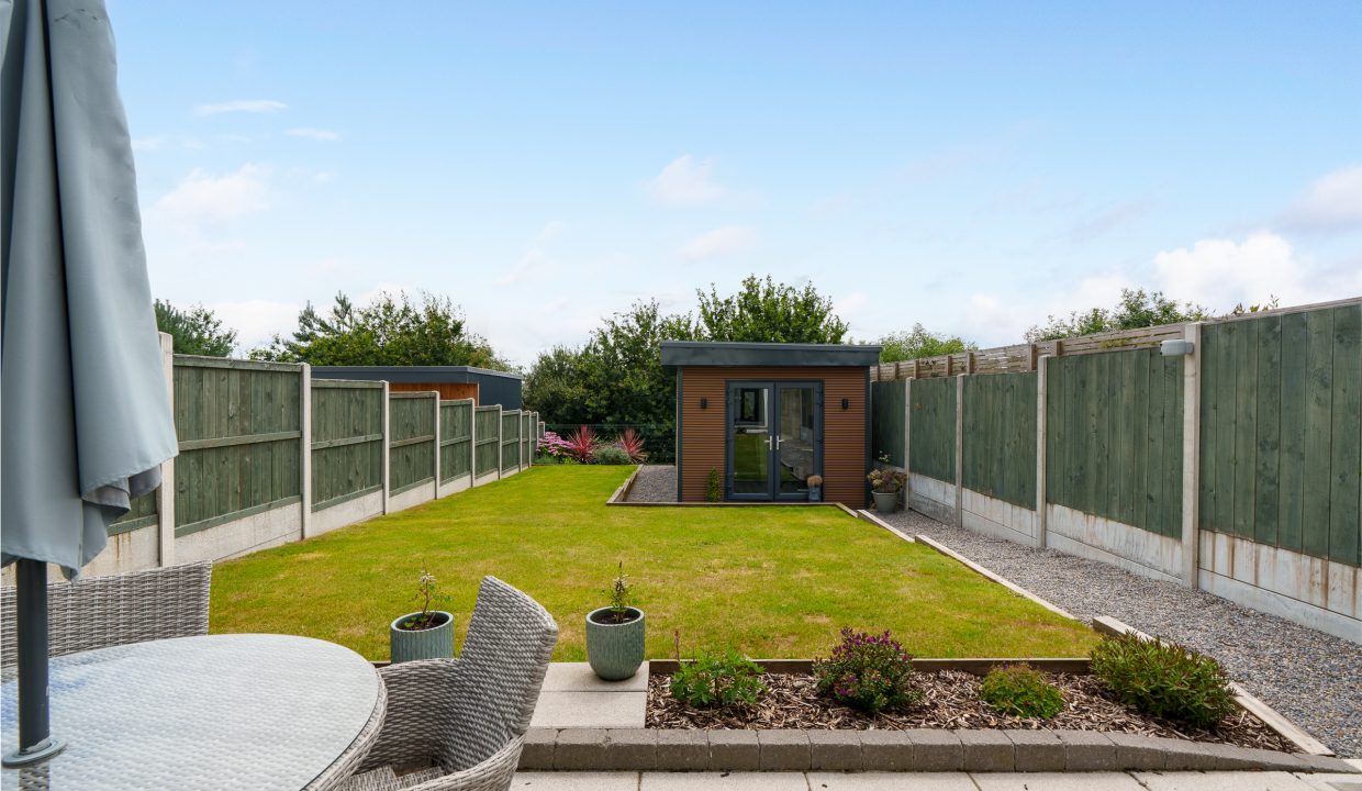 59 Blossom Hill - exterior-6