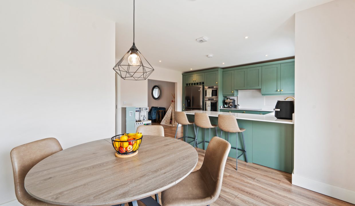 59 Blossom Hill - interior-15