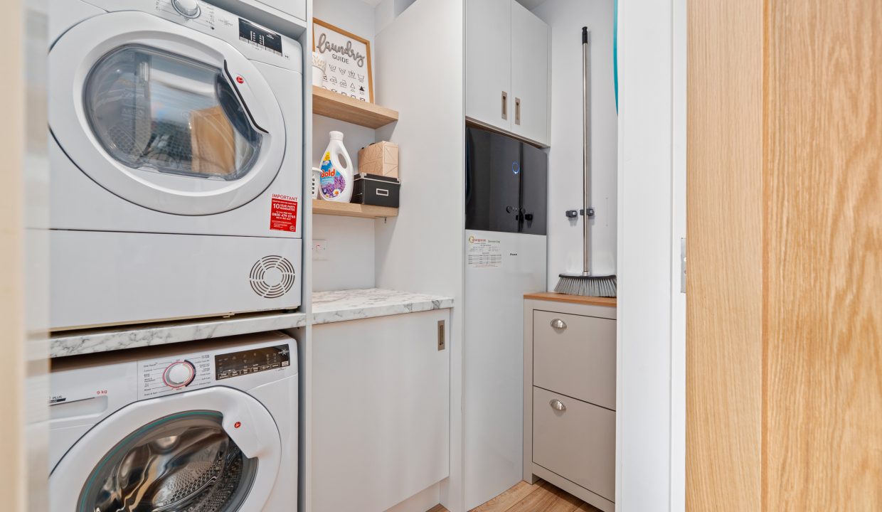 59 Blossom Hill - interior-3
