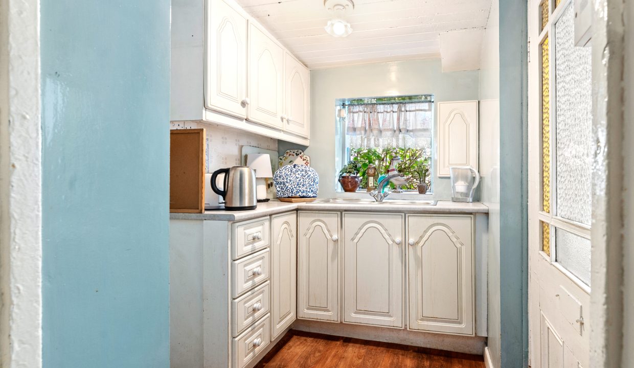 8 Adelaide Terrace - interior-35