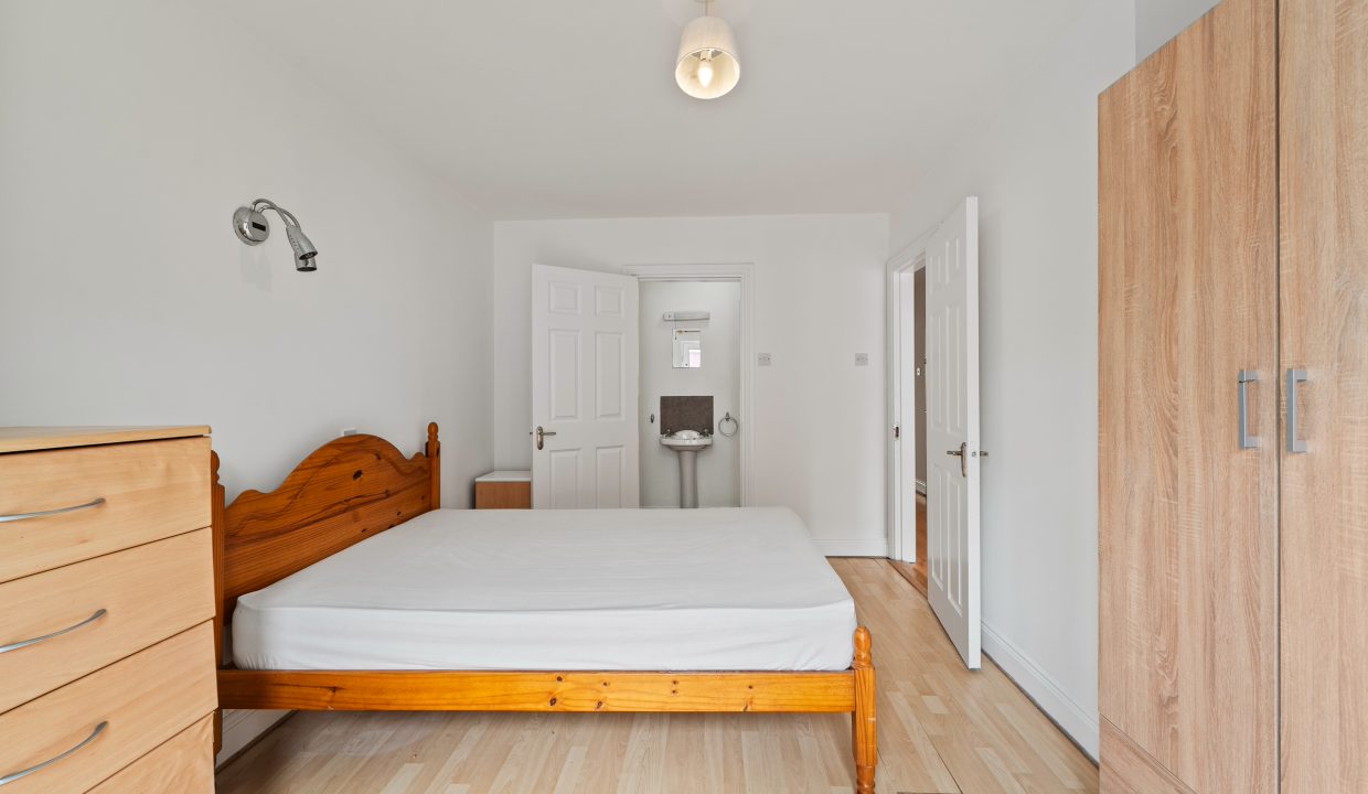 8 The Quays - interior-13