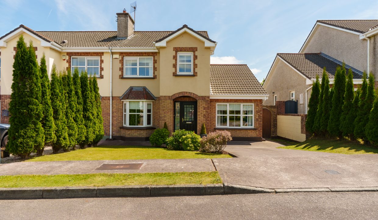 9 Clonard Lawn - exterior-2