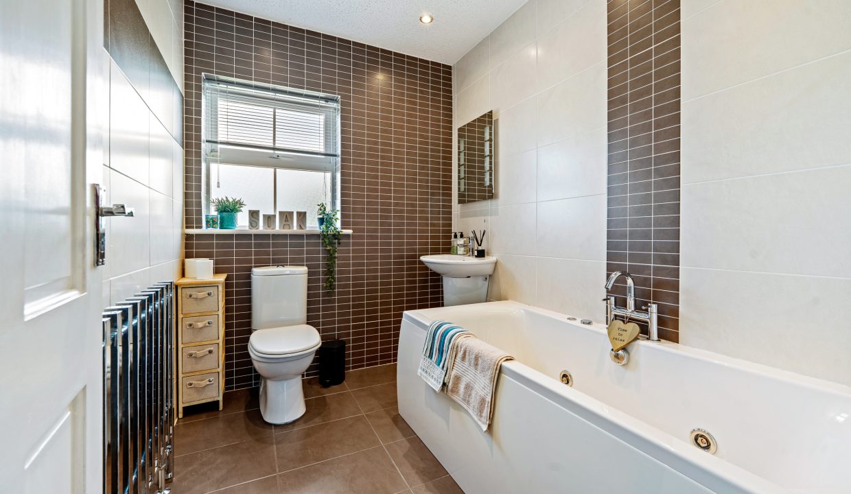 9 Clonard Lawn - interior-16