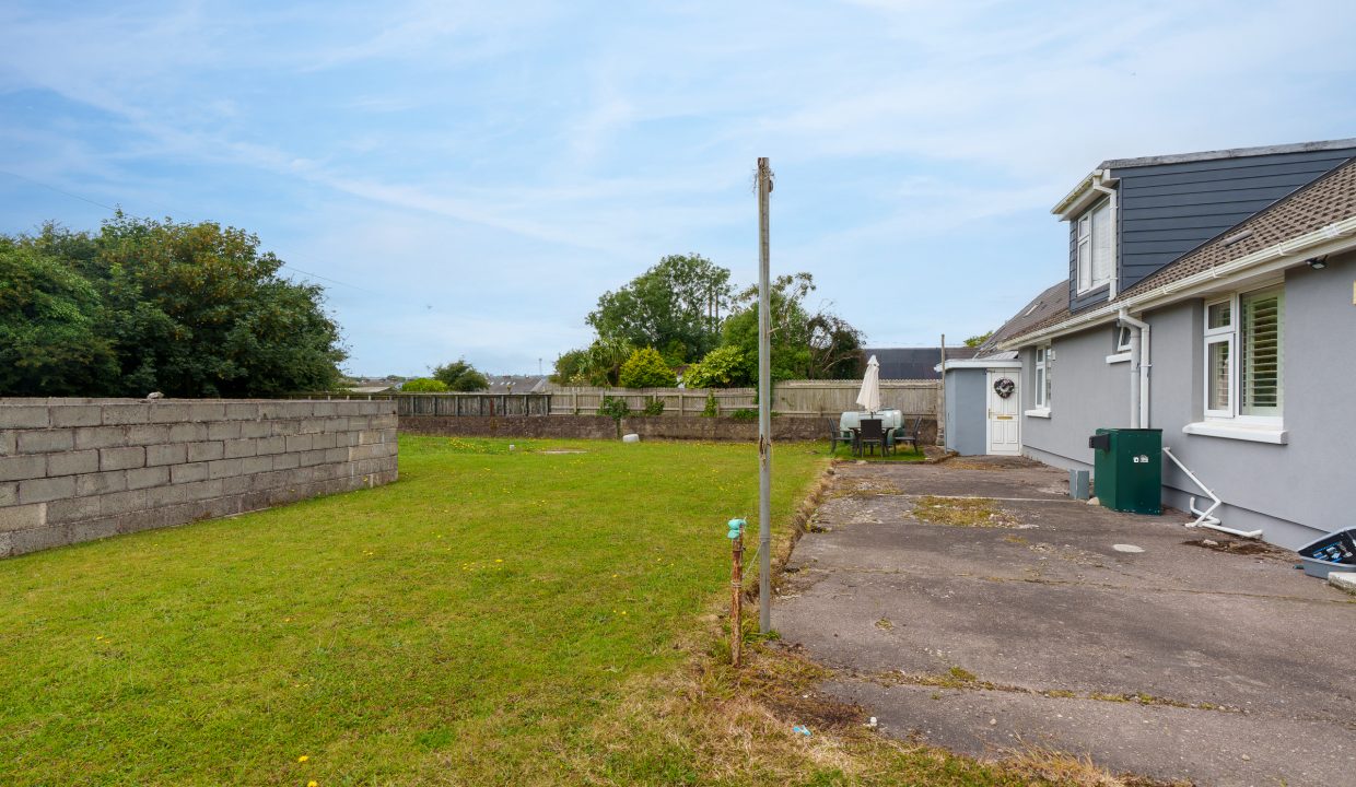 Loughbeg, Ringaskiddy - exterior-2