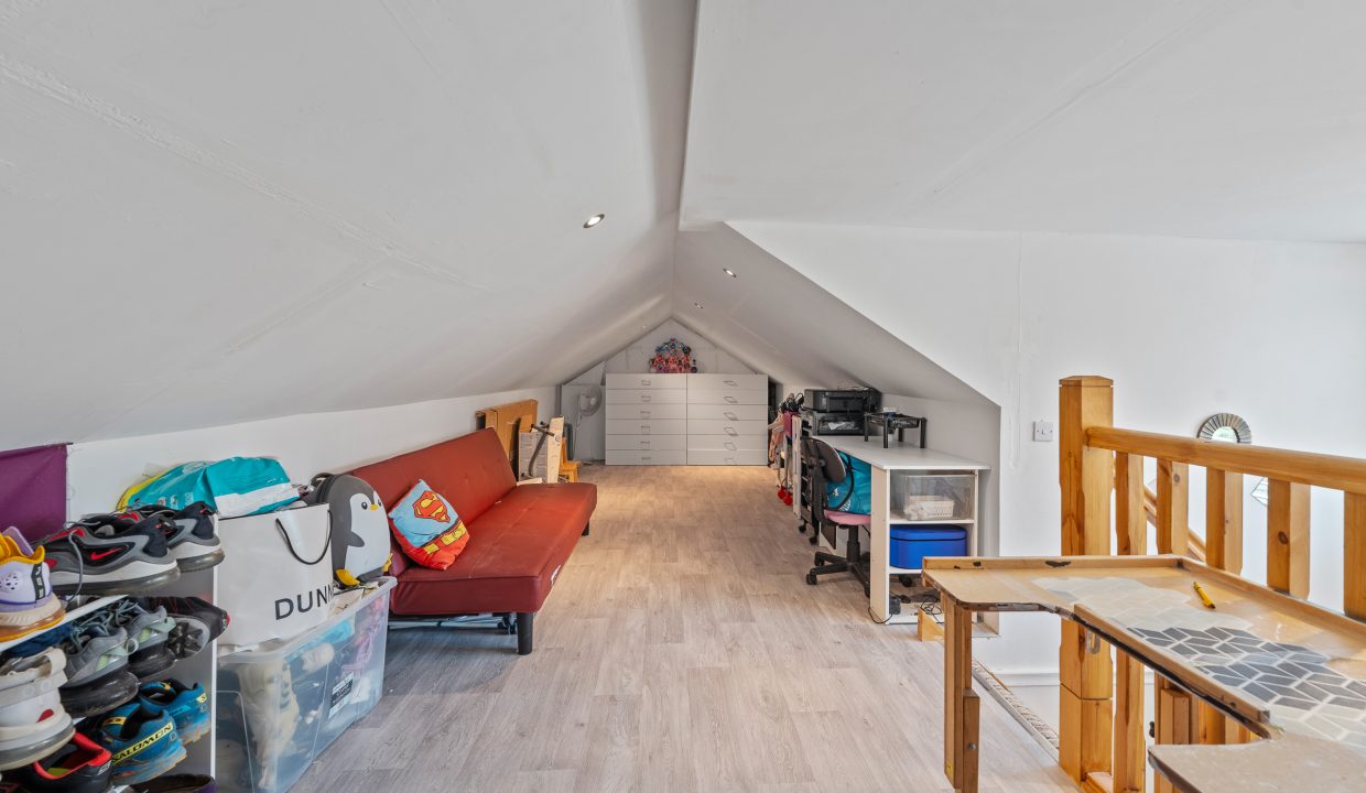 Loughbeg, Ringaskiddy - interior-16