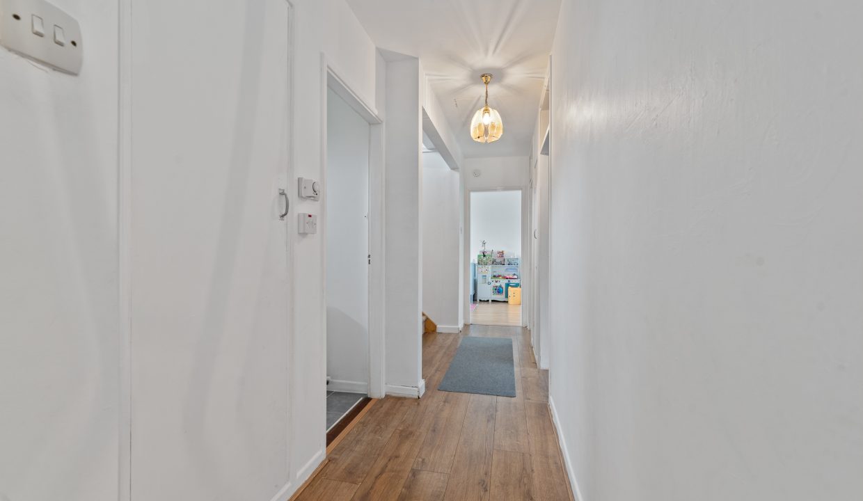 Loughbeg, Ringaskiddy - interior-8