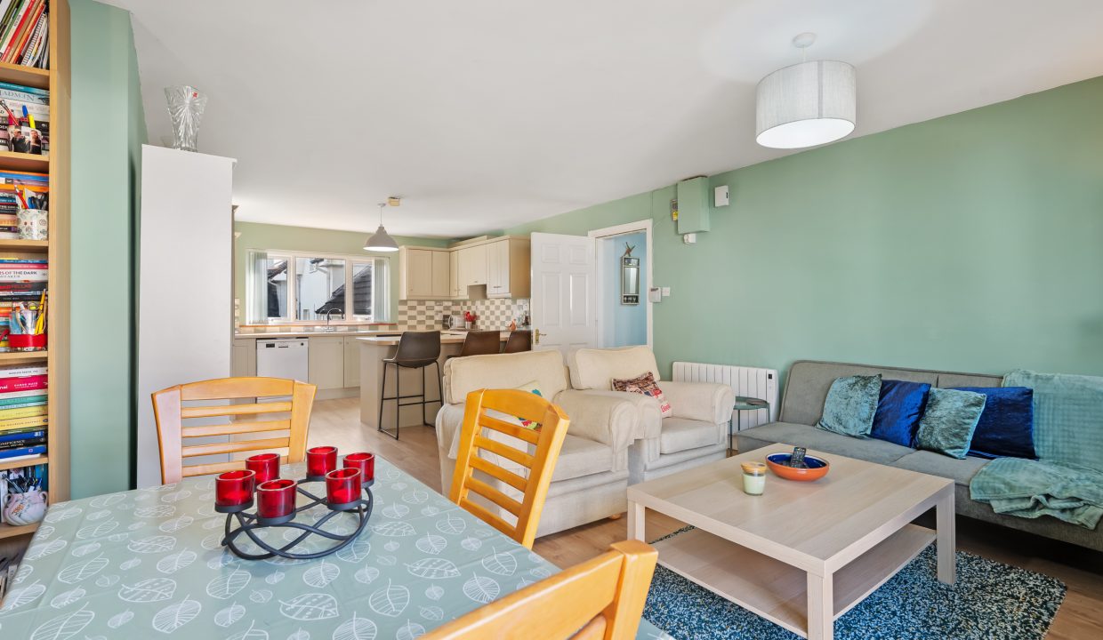 08.12 Apt 4, Granary wharf - ERA - H-Pix WEB 09