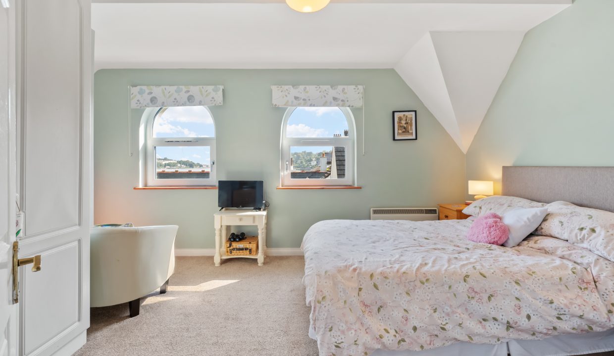 08.12 Apt 4, Granary wharf - ERA - H-Pix WEB 16
