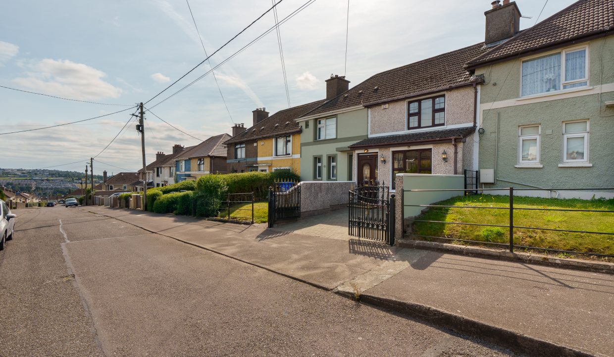 19 Templeacre Avenue - exterior-4