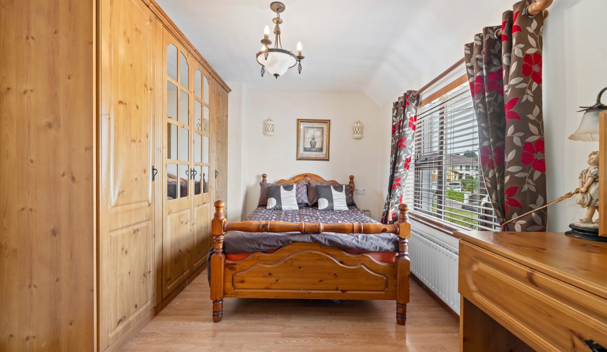 19 Templeacre Avenue - interior-16