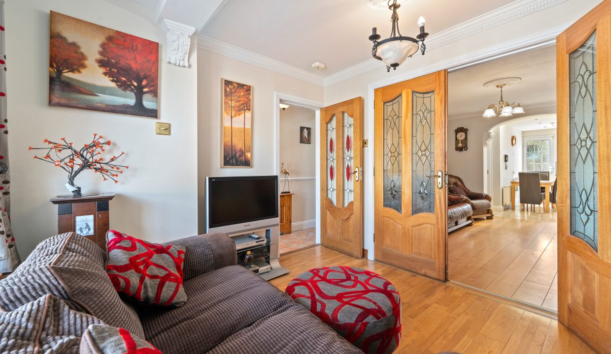 19 Templeacre Avenue - interior-3