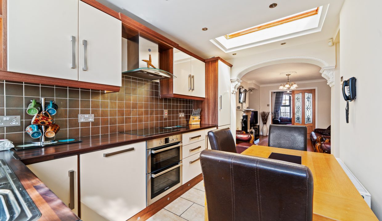 19 Templeacre Avenue - interior-9