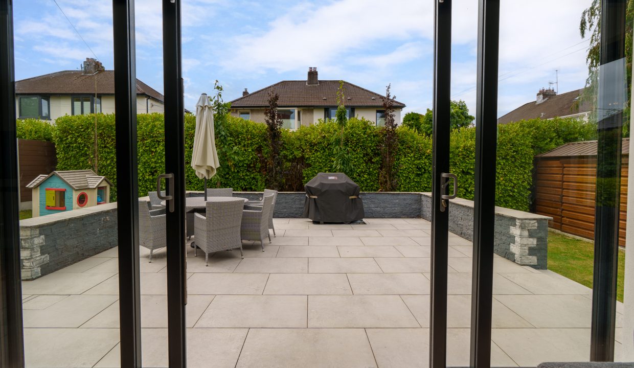 23 Woodlawn - exterior-2