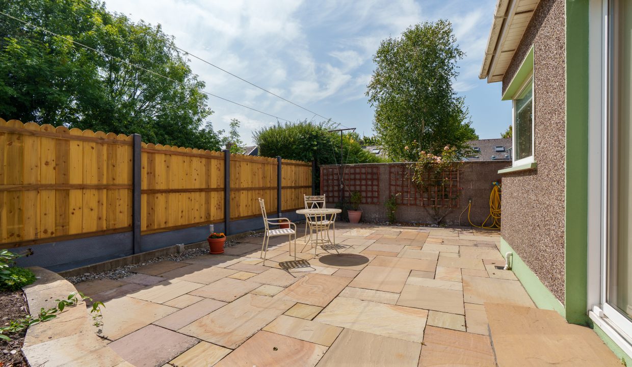 6 Lough Park - exterior-2