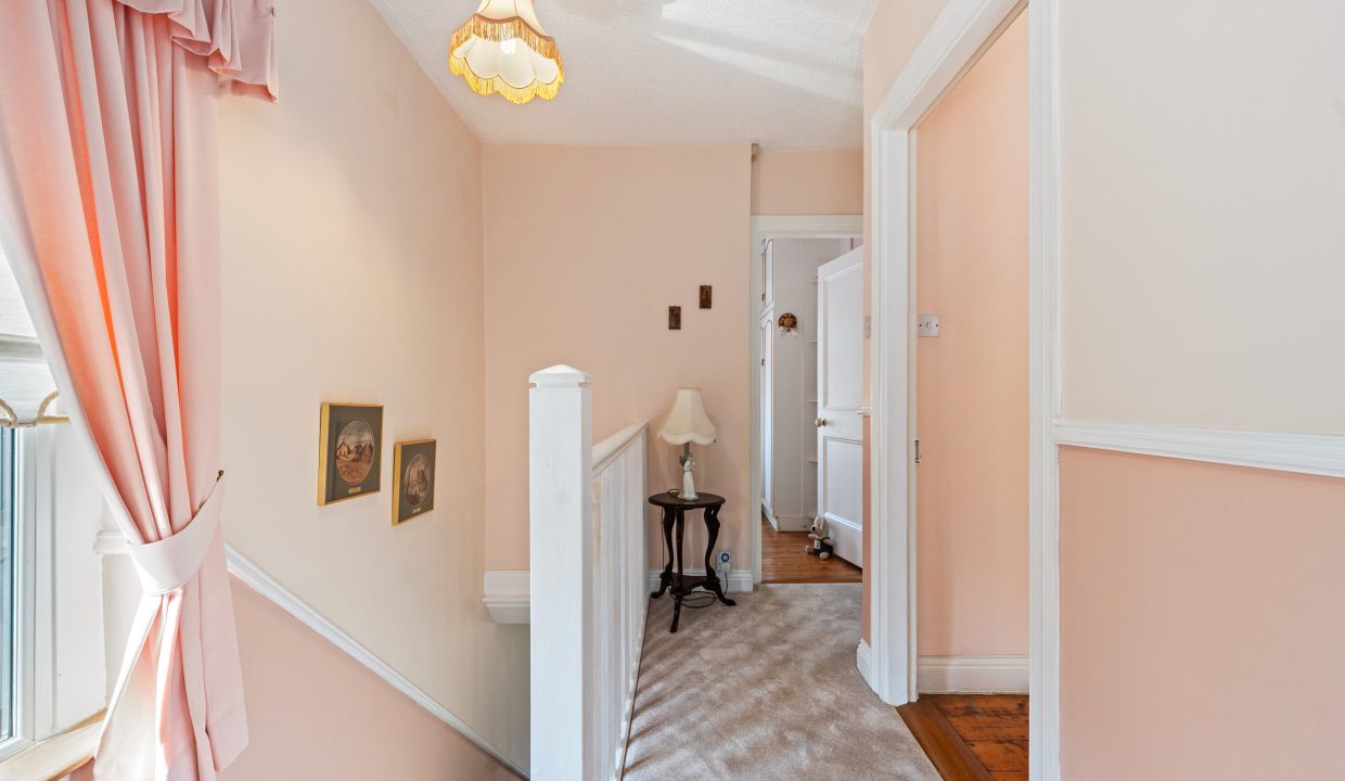 6 Lough Park - interior-14