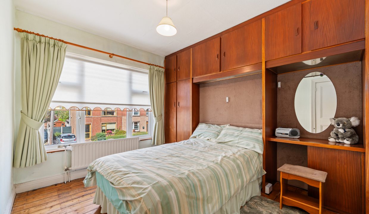 6 Lough Park - interior-21