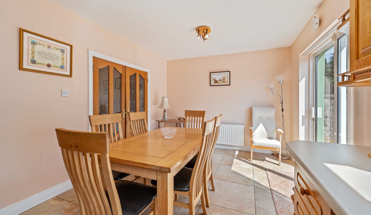 6 Lough Park - interior-7
